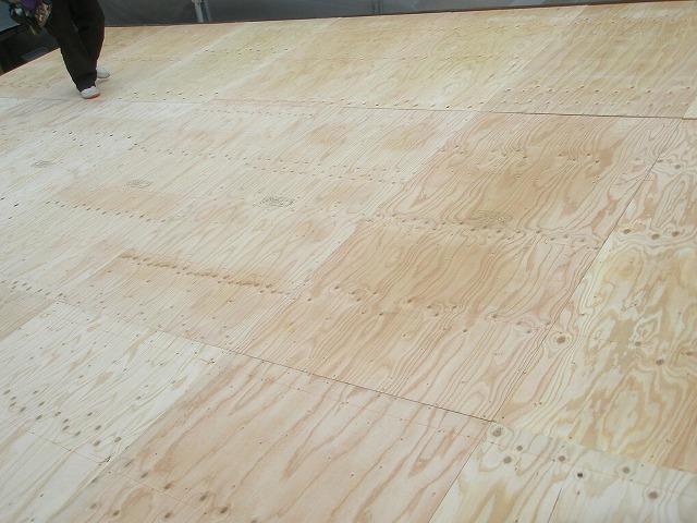 野地板設置後の屋根